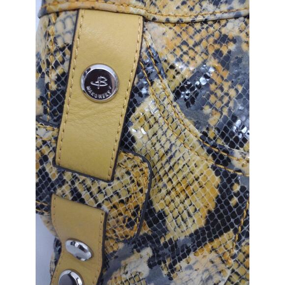B Makowsky Crossbody Bag Womens Yellow Snake Print Leather Studded Purse - Picture 6 of 8
